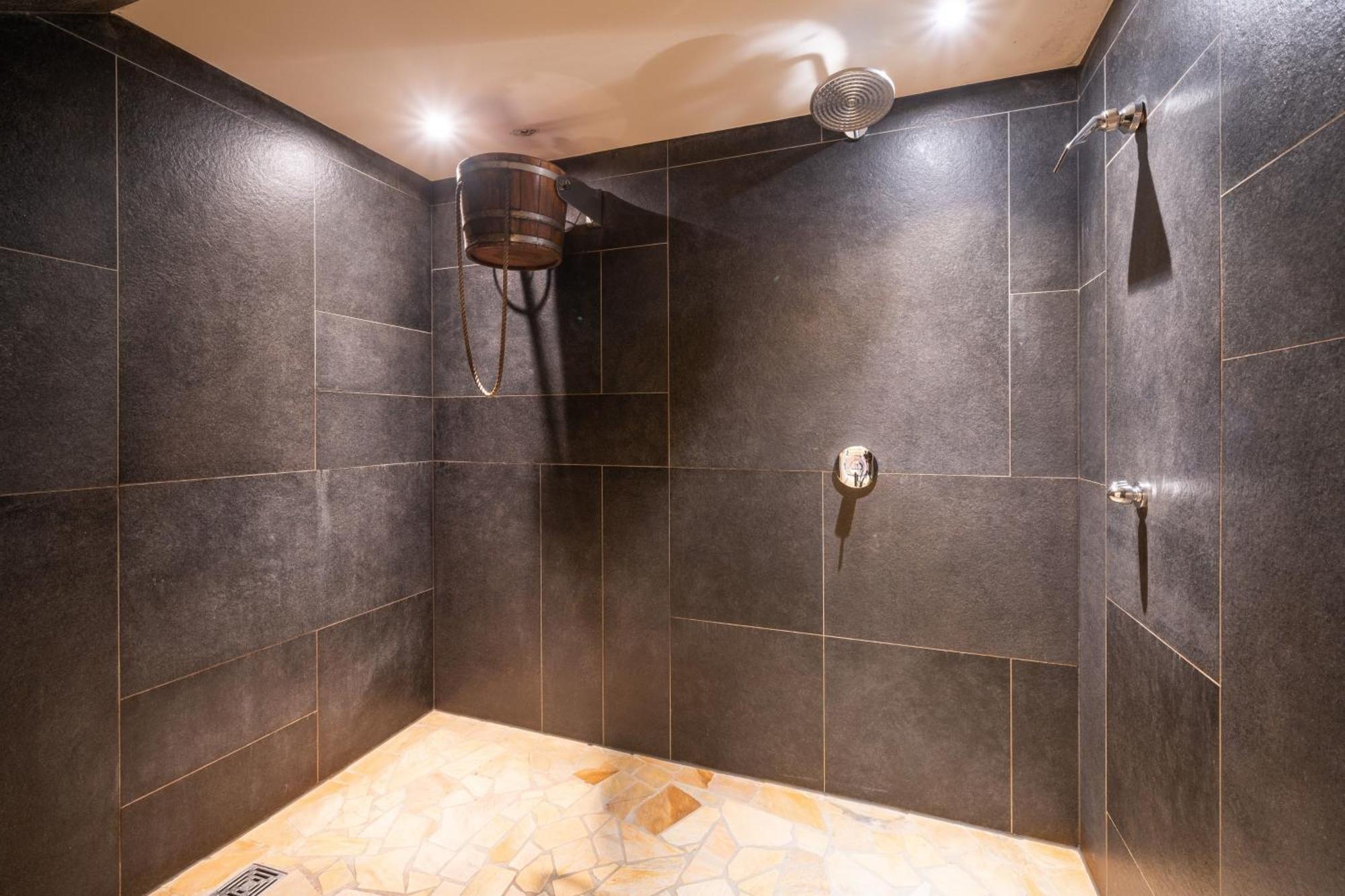 Wohnung Edelweiss Direkt In 4 Sterne Hotel Beatenberg Dış mekan fotoğraf