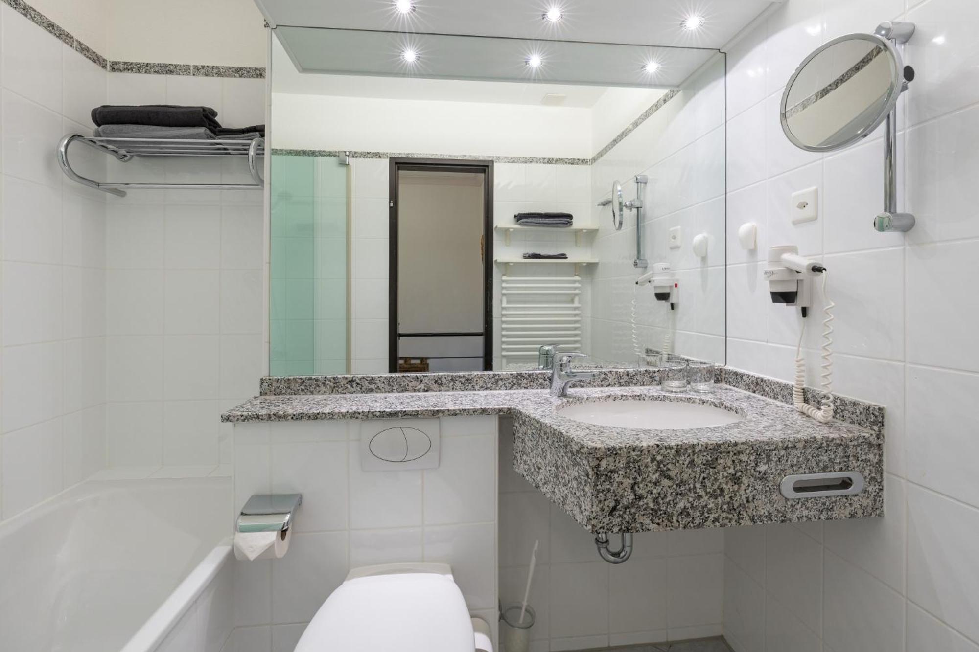 Wohnung Edelweiss Direkt In 4 Sterne Hotel Beatenberg Dış mekan fotoğraf
